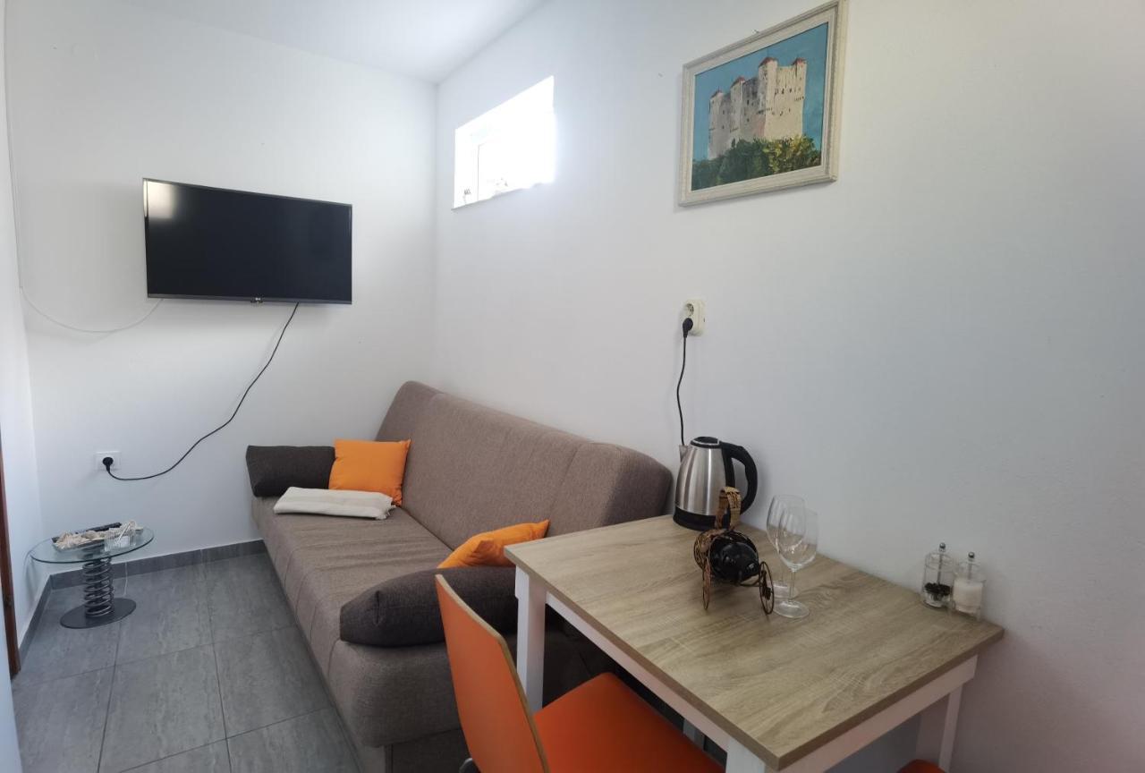 Studio Apartment Lipa Senj  Extérieur photo
